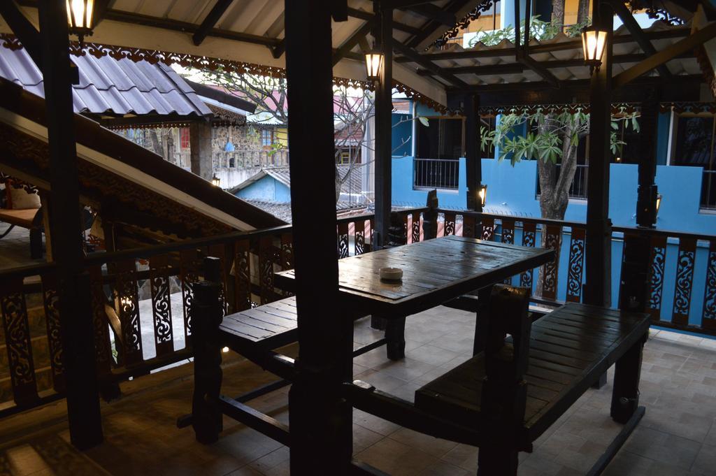 Baan Thai Homestay By Bgb Villas Ката Бийч Екстериор снимка
