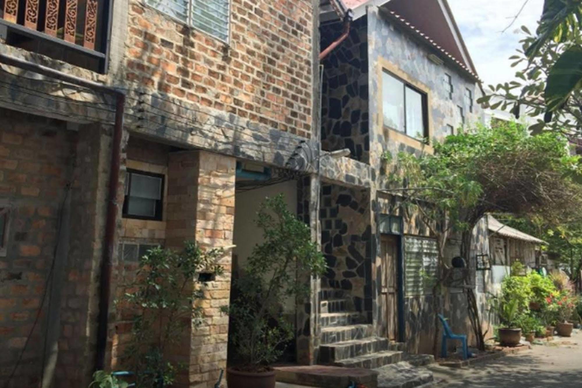 Baan Thai Homestay By Bgb Villas Ката Бийч Екстериор снимка