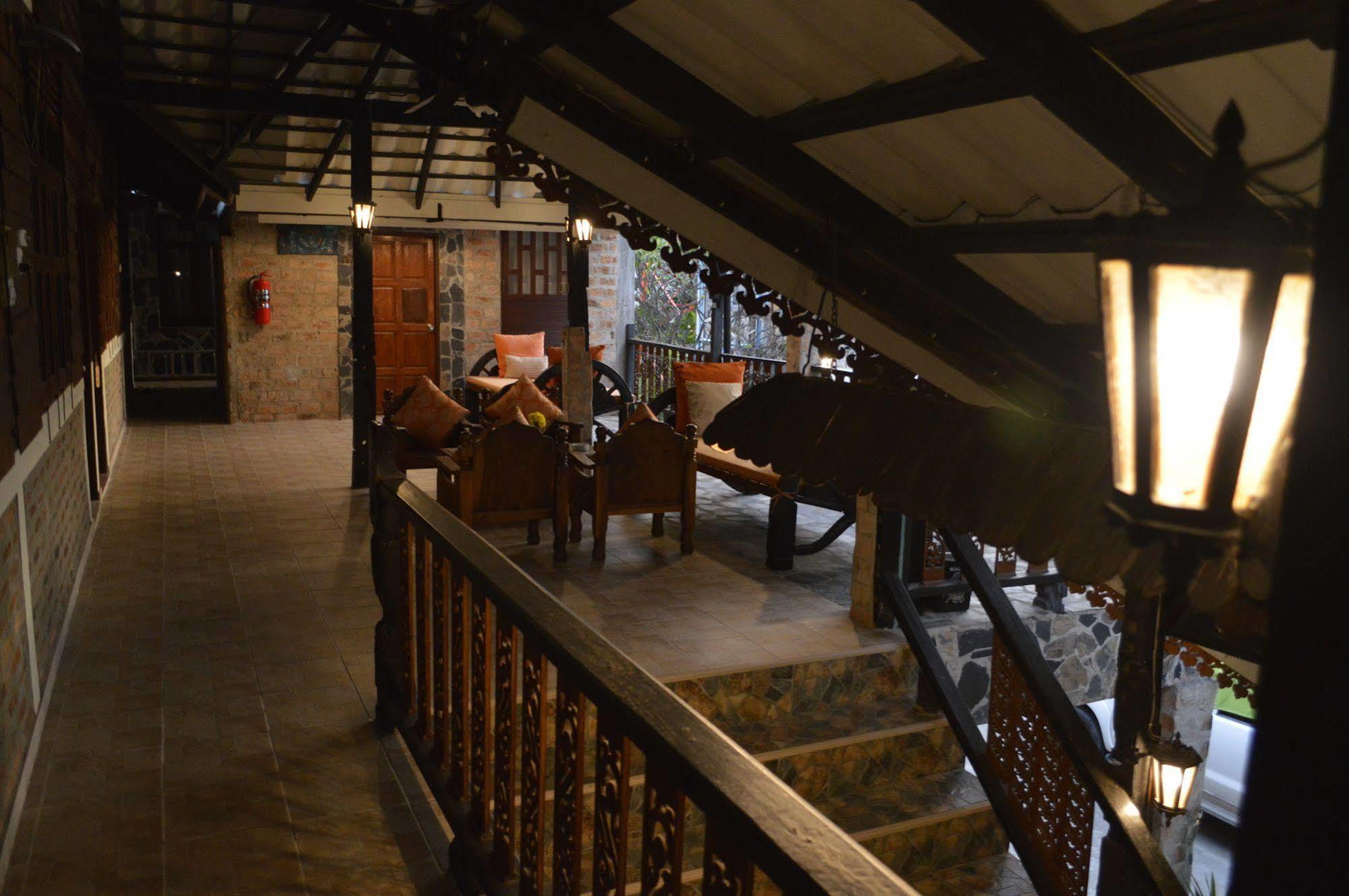Baan Thai Homestay By Bgb Villas Ката Бийч Екстериор снимка