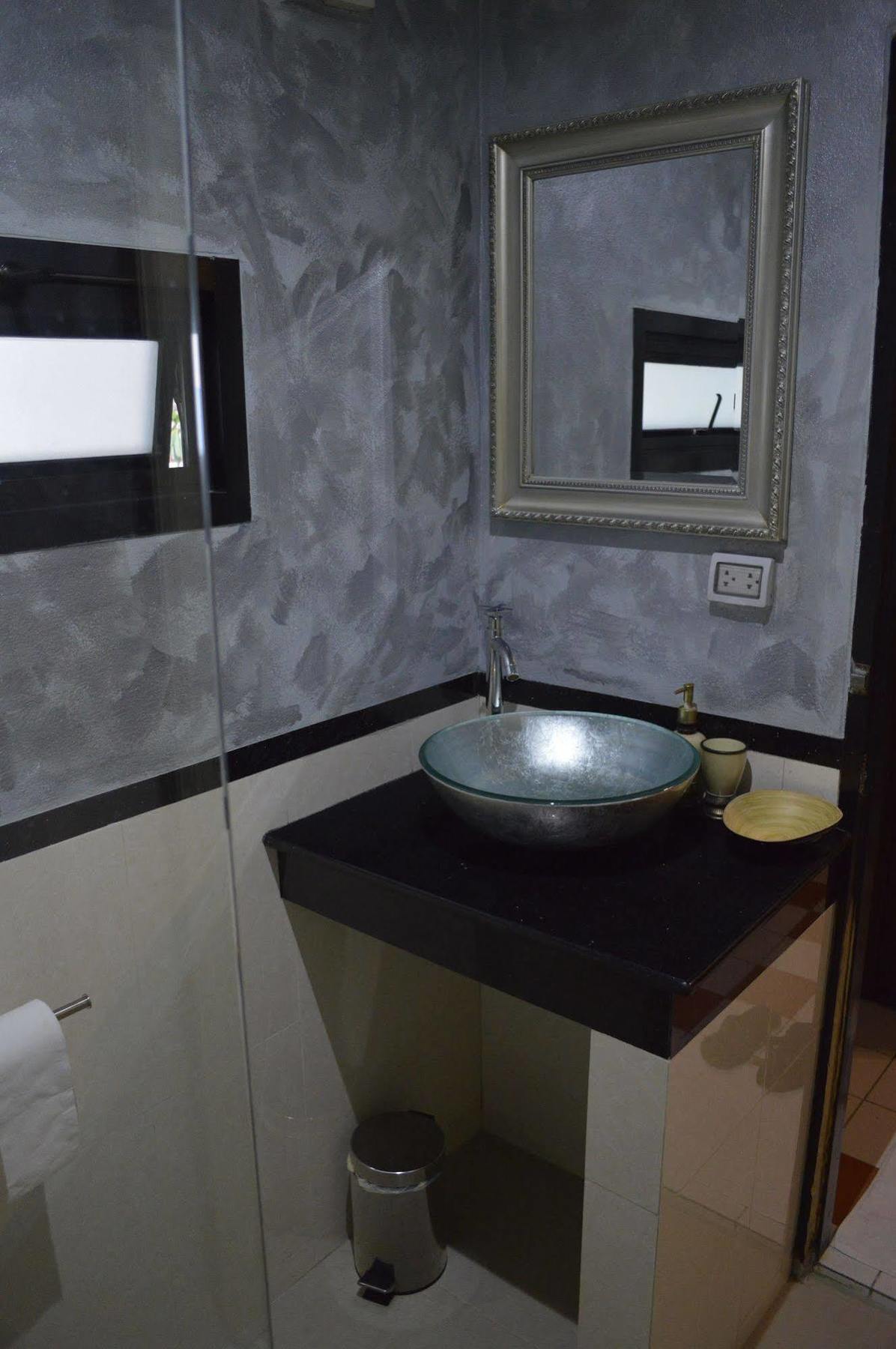 Baan Thai Homestay By Bgb Villas Ката Бийч Екстериор снимка