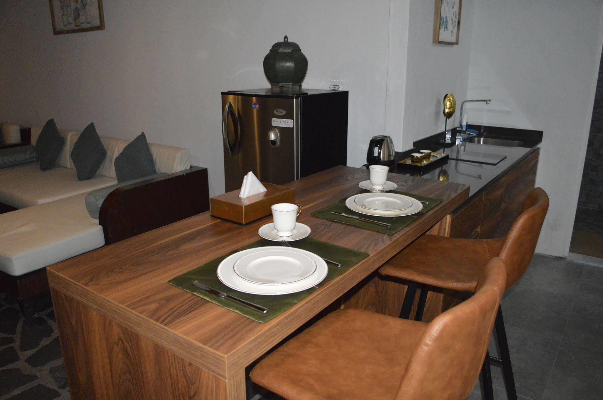 Baan Thai Homestay By Bgb Villas Ката Бийч Екстериор снимка
